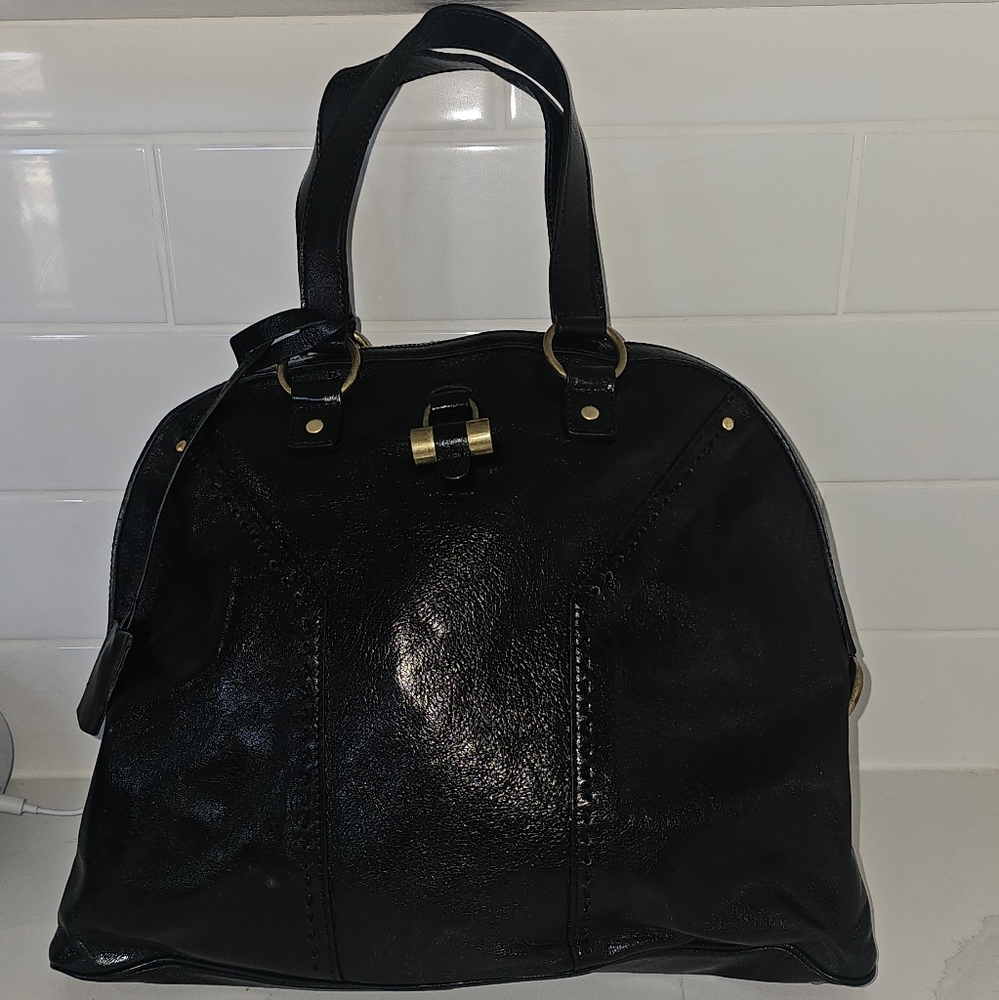 Yves Saint Laurent Elegant Black Leather Tote Bag